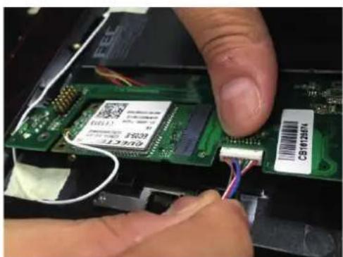 Colormetrics C1000 mPOS - Installation of a SIM card in the Expansion Cover - 4