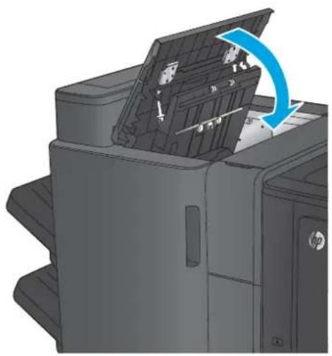 HP LaserJet Enterprise MFP M830 - Åtgärda papperstrassel innanför den övre vänstra luckan på häftnings-/staplingsenheten - 6