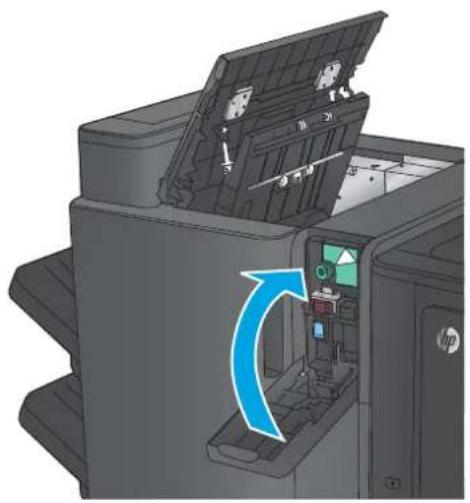 HP LaserJet Enterprise MFP M830 - Åtgärda papperstrassel innanför den övre vänstra luckan på häftnings-/staplingsenheten - 5