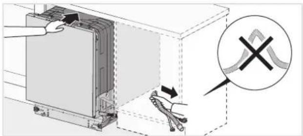 ASKO DBI243IBS - Adjust the height and slide the dishwasher into place - 3