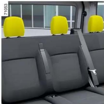 RENAULT Trafic (2025) - Ditsättning av nackskyddet - 1