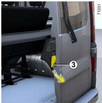 RENAULT Trafic (2025) - Bilar med kort - 1