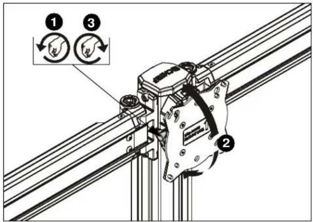Chief K3F220S - Pitch - 1