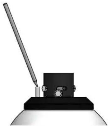 Moog Videolarm PFD7CS-3 - Place the air chuck on the tank valve and begin filling until pressure relief valve opens. - 1