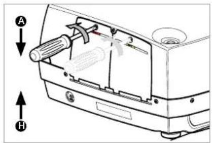 Barco CRWQ-72B - Lamp replacement (UHP units only) - 1