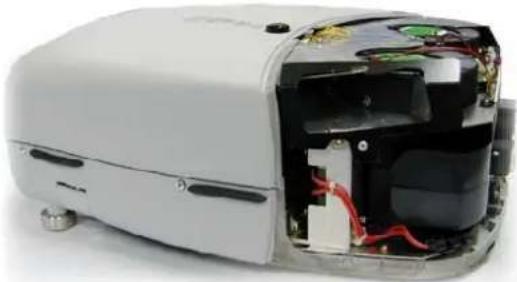 Barco R9841760 - Removingthebackcover - 3