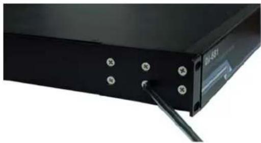 Moxa DA-681-I-DPP-T-LX - Step 2: Installing the rackmount ears to the DA-681. - 1