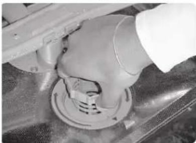THERMADOR DWHD94BF - To Remove the Large Object Trap/Cylinder Filter Assembly: - 1