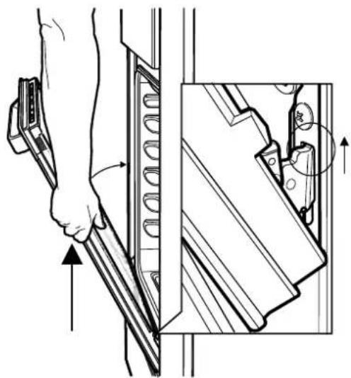WESTINGHOUSE WLE644WA - Removing the oven door - 4