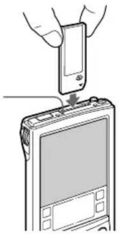 SONY Clié PEG-S320 - Inserting and removing "Memory Stick" media - 1