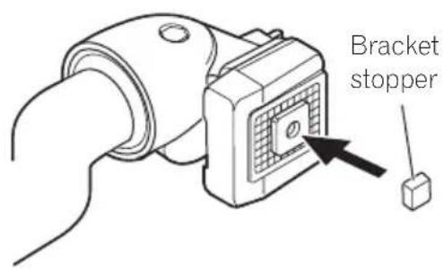 PIONEER AVD-W9000 - - Attachthebracketstopperonthe bracketbeforeinstallingthebracketonthe displayunit. - 1