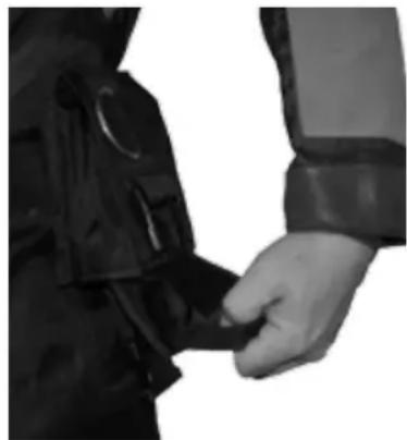 Halcyon BC 2009 - Releasing the ACB Integrated Weight Pockets - 3