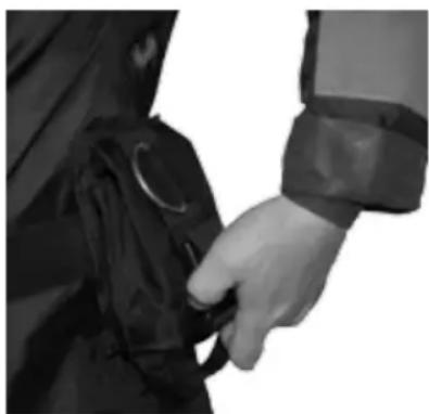 Halcyon BC 2009 - Releasing the ACB Integrated Weight Pockets - 2