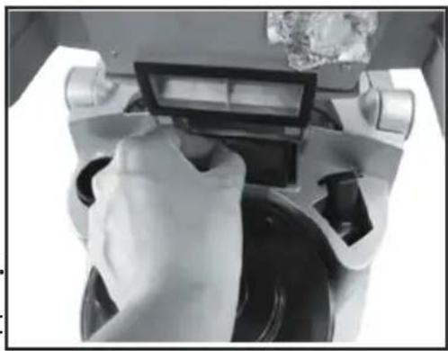 BUSH BVC1805 - Cleaning the Pre-motor Filter - 1