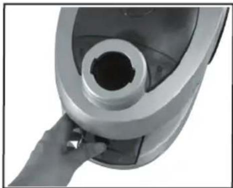 BUSH BVC1805 - Emptying the dust container - 1