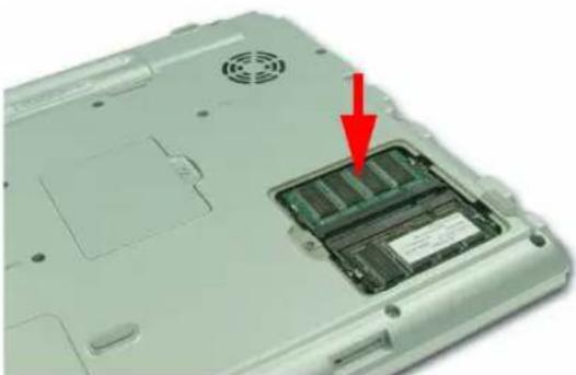 SAMSUNG NM40TP0QYB - Adding a memory module - 3