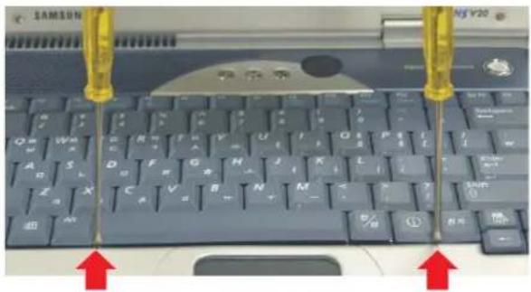 SAMSUNG NV20NH02BW - Keyboard Removal - 2