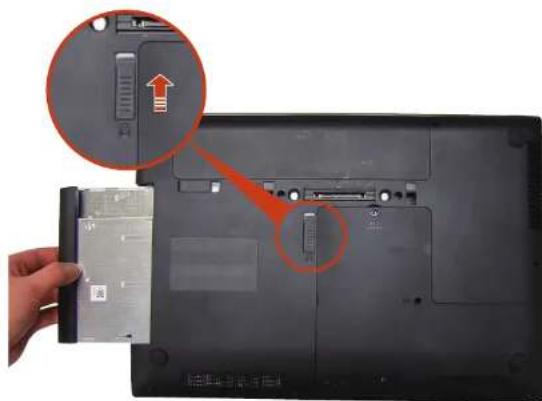 SAMSUNG NP400B2BI - Installing/Removing the CD drive - 1