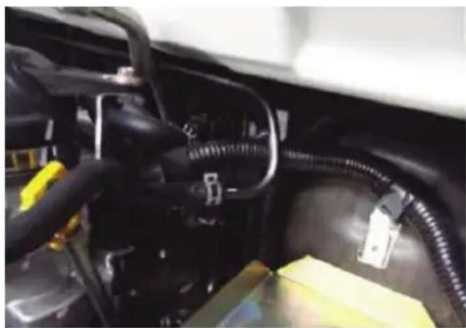 Projecta HDBT400 - FITTING INSTRUCTIONS - 2