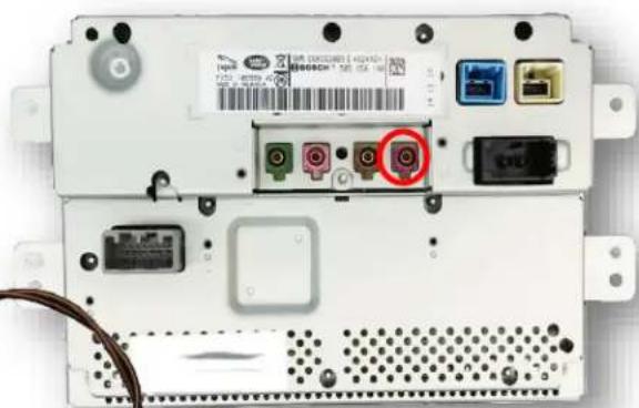 NAV-TV NTV-KIT589 - Module Installaon - 2