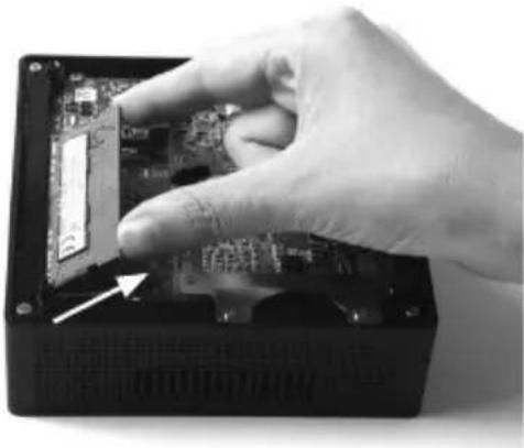Zotac ZBOX MI642 nano - Removing the memory module - 2