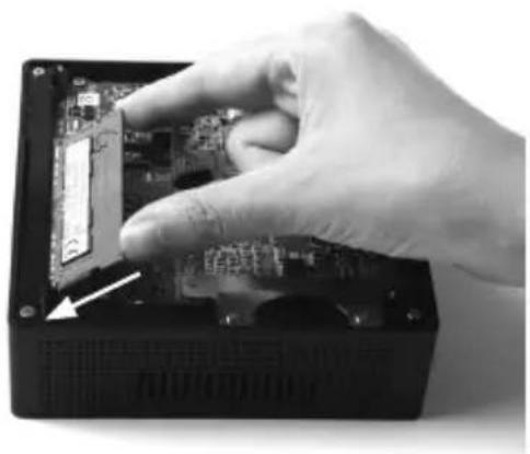 Zotac ZBOX MI662 nano - Installing a memory module - 1