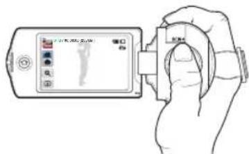 Diagram showing a hand holding a device with a screen displaying a small image and Chinese text labels.