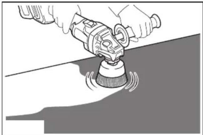 MAKITA GA005GD101 - Operation with wire cup brush - 1