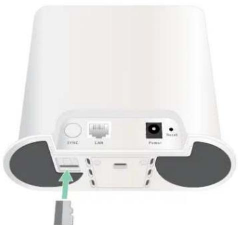 NETGEAR Ultra 2 - Insert a microSD card - 1