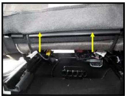 AUDIOVOX AVXSB10UHD2 - Disassemble Vehicle Trim - 4