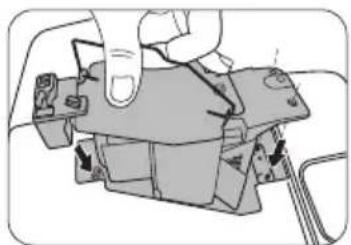 BENQ TH682ST9H - Replacing the lamp - 8