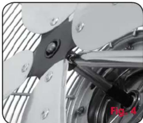 Kambrook KFA241 - Assembling Your Kambrook Desk Fan - 4