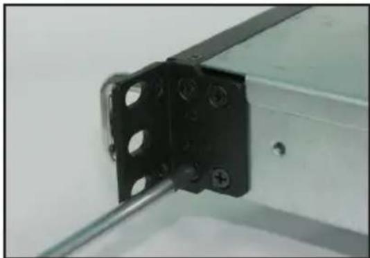 ASUS RS100-E4/PI2 - Attaching the rack ears - 3