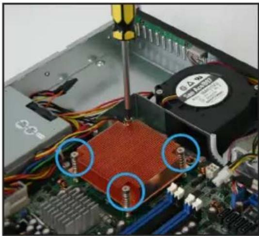 ASUS RS100-E4/PI2 - Installing the CPU heatsink - 4