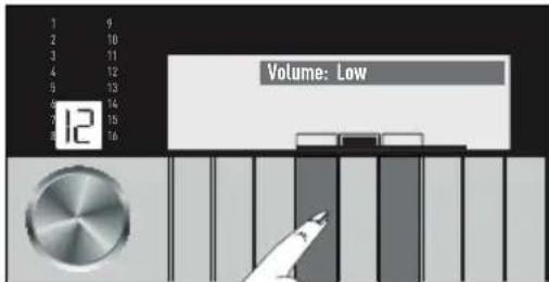 GRUNDIG GWN59650CHB - Changing the volume level - 2