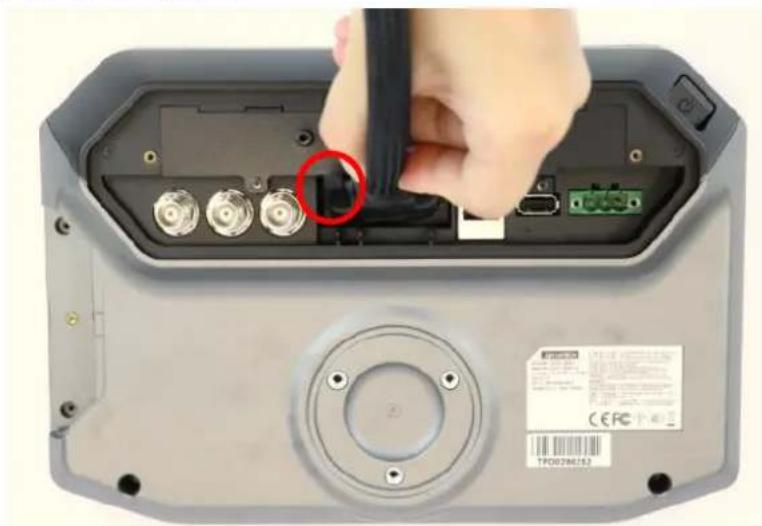 Advantech TREK-734 - A-4 Installing HDC cable - 1