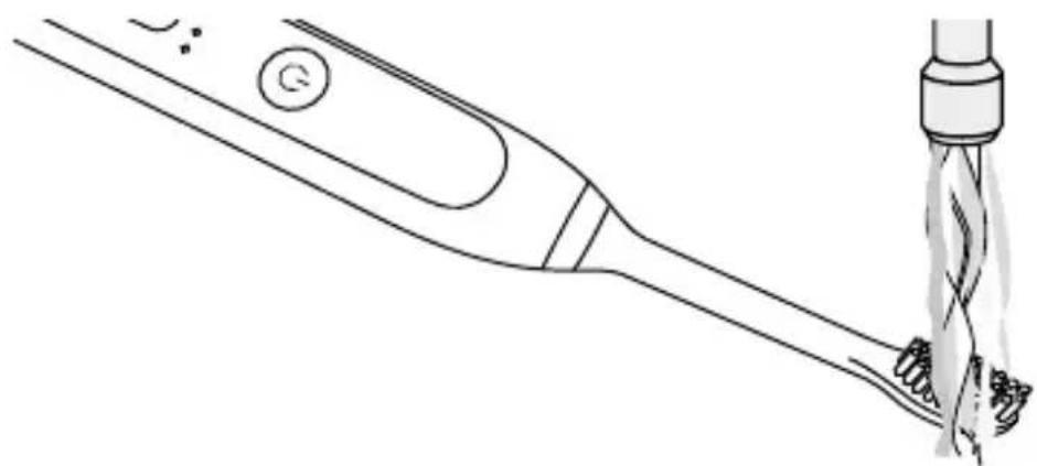PHILIPS Sonicare Flexcare Platinum HX9175 - ブラッシングが終わったら、かみ合わせ部分や着色汚れ(ステイン)がある部位を追加でブラシングすることも可能です。また、お好みによりパワーオンもしくはオフの状態で舌のクリーニング用にもお使いいただけます。 - 2