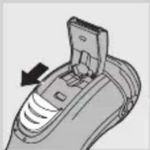 PHILIPS AquaTouch AT911 - Cleaning the trimmer with the cleaning brush (AT911/AT891/AT890) - 1