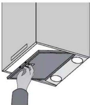 WESTINGHOUSE WRCG943SB - Removing the metal grease filters - 1