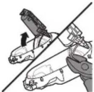 PHILIPS Series 7000 S7521 - Be careful, the battery strips are sharp. - 2