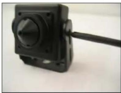 EverFocus EM500NHP3 - Fix camera to mounting Bracket. - 2