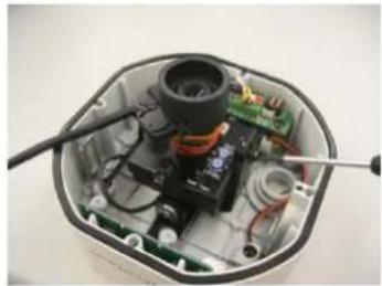 EverFocus EHD650 - Instruction for rotating the camera mounting - 4