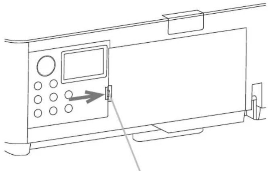 Christie LHD720i - Attaching the terminal cover - 2