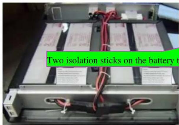 Two isolation sticks on the battery t