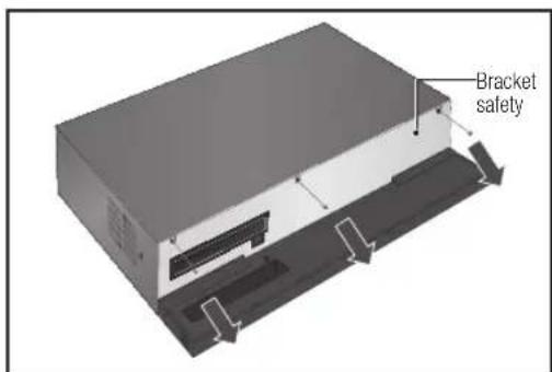 Hanwha SRD-880D - Installing the HDD - 3