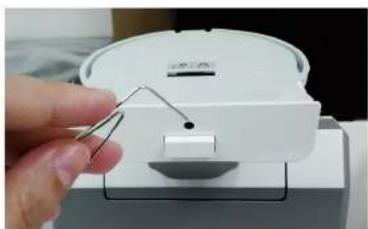 POS-X iSAPPOS 12C - Unlock Jacket from the Stand Manually - 2