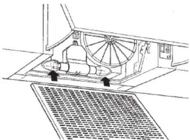 ZANUSSI ZHI600S - Changing the Light Bulb - 2