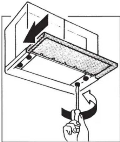 ZANUSSI TH500W - To remove the front strip - 1