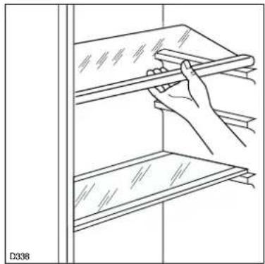 Zanussi-Electrolux ZRC2620W - Movable shelves - 1