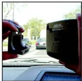MAGELLAN RoadMate 3050T - Installing the Windshield Mount - 1
